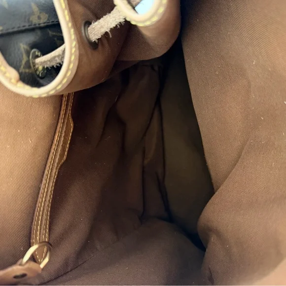 Louis Vuitton Gm backpack - Picture 5 of 11